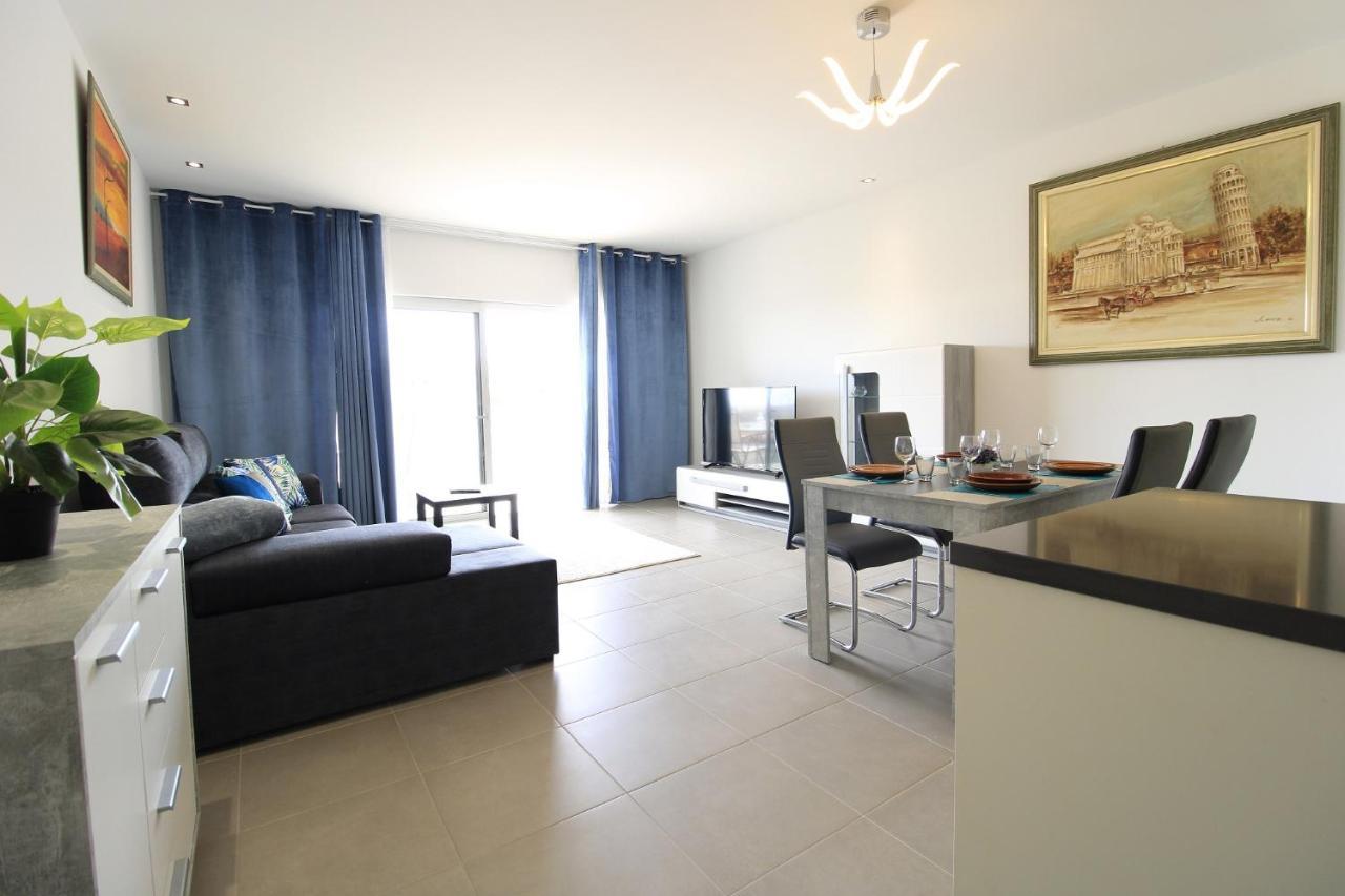 Prestige With Pool By Homing *